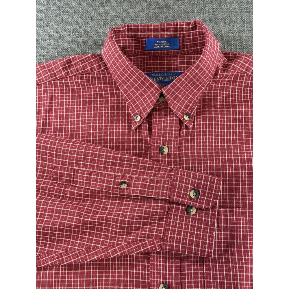Pendleton Woolen Mills Men's M Red Plaid Check Button Down Long Sleeve Shirt